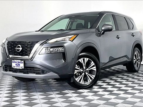 Used 2023 Nissan Rogue SV FWD image 2