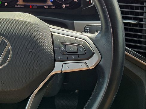 Used 2021 Volkswagen Atlas SEL Premium image 21