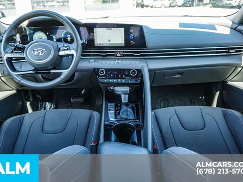 Used 2023 Hyundai Elantra SEL w/ Convenience Package FWD image 25