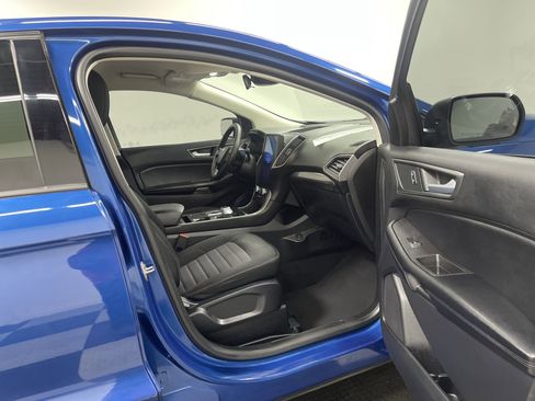 Used 2022 Ford Edge SE image 26