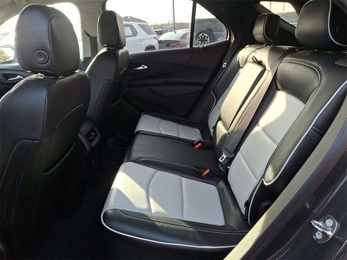 Used 2018 Chevrolet Equinox LT image 10