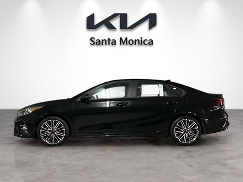 Certified 2022 Kia Forte GT image 2