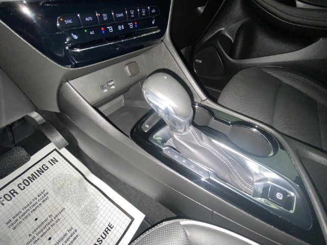 Used 2024 Buick Encore GX Avenir w/ Avenir Convenience Package FWD image 19
