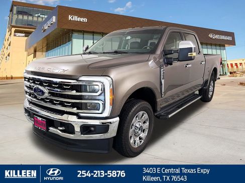 Used 2023 Ford F250 Lariat w/ Chrome Package AWD/4WD image 3