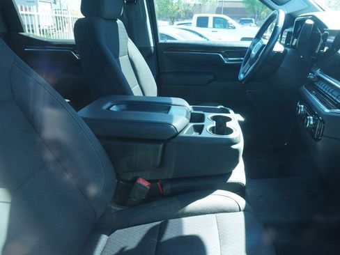 Used 2022 GMC Sierra 1500 Elevation w/ LPO, Elevation Black Package image 8