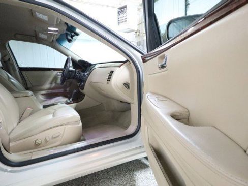 Used 2007 Cadillac DTS image 10