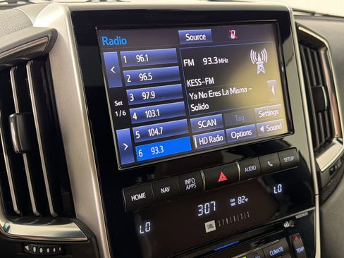 Used 2016 Toyota Land Cruiser AWD/4WD image 23