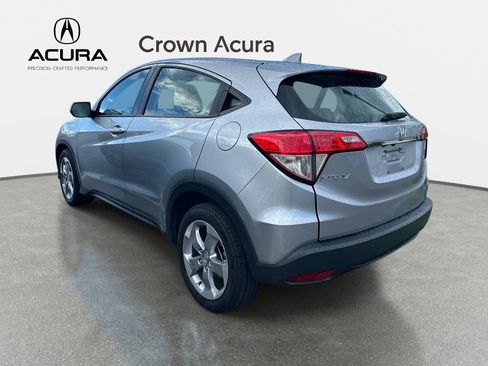 Used 2019 Honda HR-V LX image 2