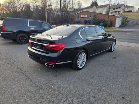 Used 2017 BMW 740e xDrive image 5