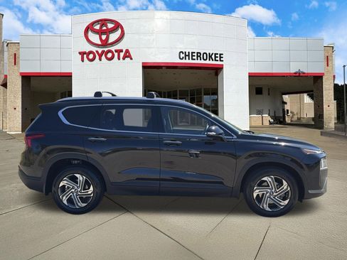 Used 2023 Hyundai Santa Fe SEL image 4