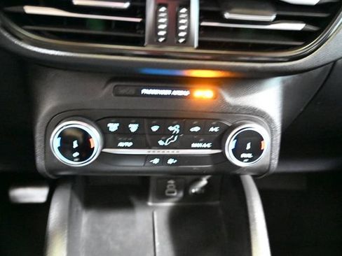 Used 2025 Ford Escape ST-Line image 31