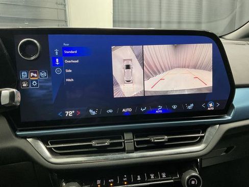 Used 2024 Chevrolet Equinox EV LT w/ LPO, Blackout Package image 23