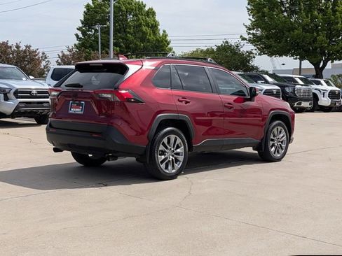 Used 2024 Toyota RAV4 XLE Premium image 6