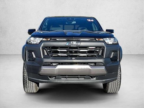 Certified 2024 Chevrolet Colorado Trail Boss w/ Technology Package image 3