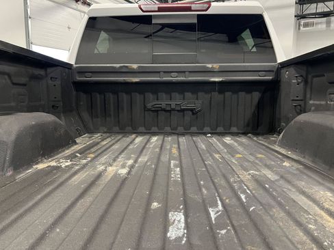 Used 2023 GMC Sierra 1500 AT4 w/ AT4 Preferred Package AWD/4WD image 30