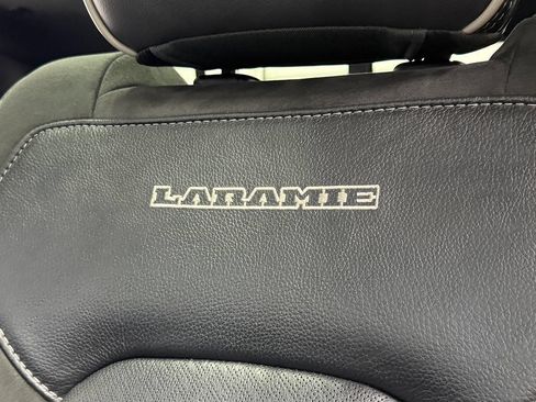 Used 2020 RAM 1500 Laramie AWD/4WD image 11