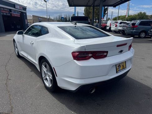 Used 2020 Chevrolet Camaro LT RWD image 5