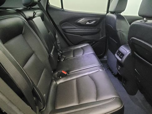 Used 2024 GMC Terrain SLT image 19