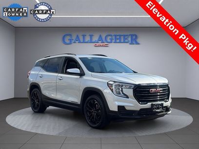 Used 2022 GMC Terrain SLE w/ Driver Convenience Package
