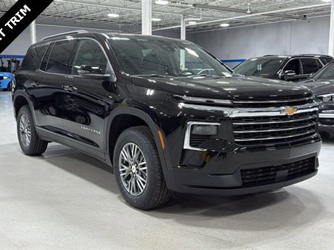 New 2026 Chevrolet Traverse LT w/ Driver Confidence Package image 2