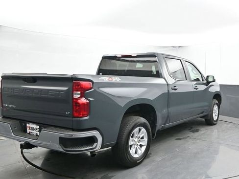 Used 2025 Chevrolet Silverado 1500 LT AWD/4WD image 9