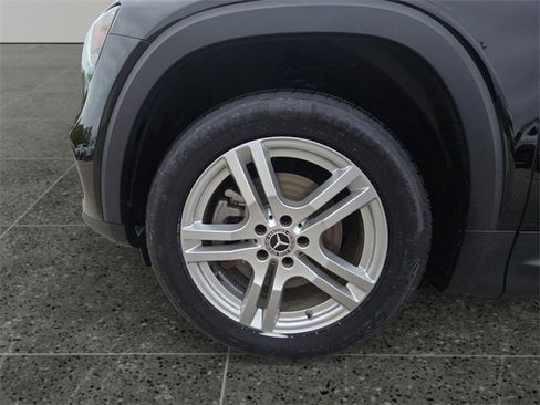 Used 2020 Mercedes-Benz GLB 250 4MATIC image 18