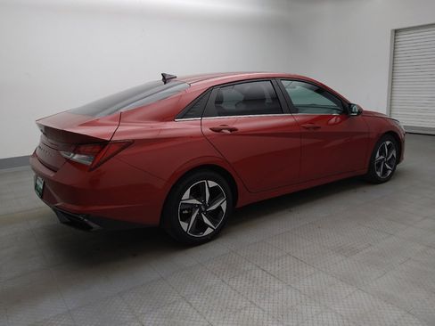 Used 2021 Hyundai Elantra SEL w/ Convenience + Premium Package FWD image 10