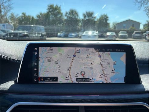 Used 2019 BMW 740i w/ M Sport Package image 30