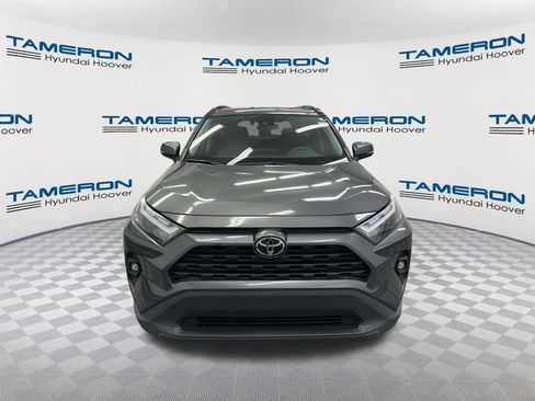 Used 2022 Toyota RAV4 XLE Premium FWD image 8