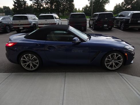 Used 2020 BMW Z4 sDrive30i w/ Convenience Package RWD image 8