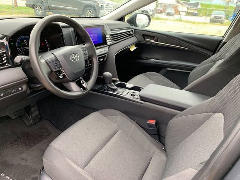 Used 2026 Toyota Camry LE FWD image 11