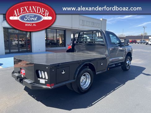 New 2025 Ford F350 XL w/ XL Chrome Package image 4