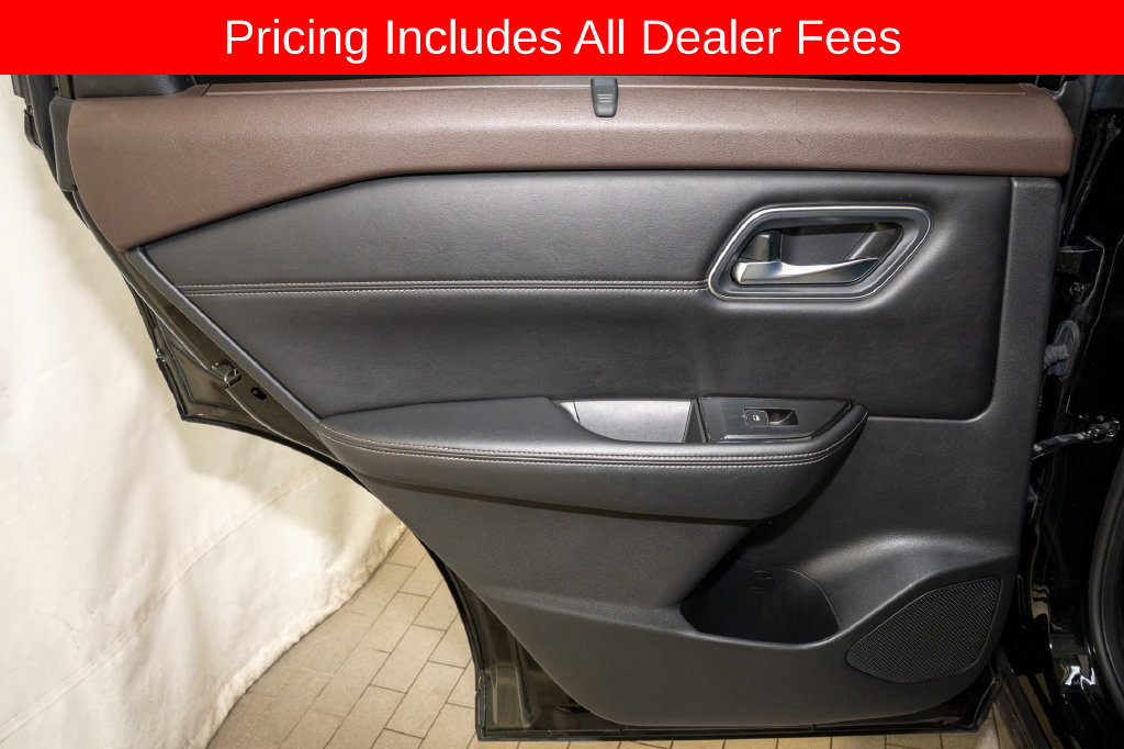 Used 2021 Nissan Rogue SL AWD/4WD image 11