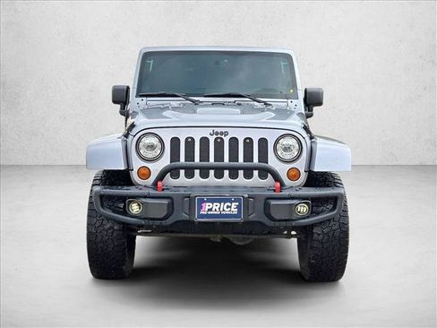 Used 2013 Jeep Wrangler Unlimited Rubicon AWD/4WD image 2
