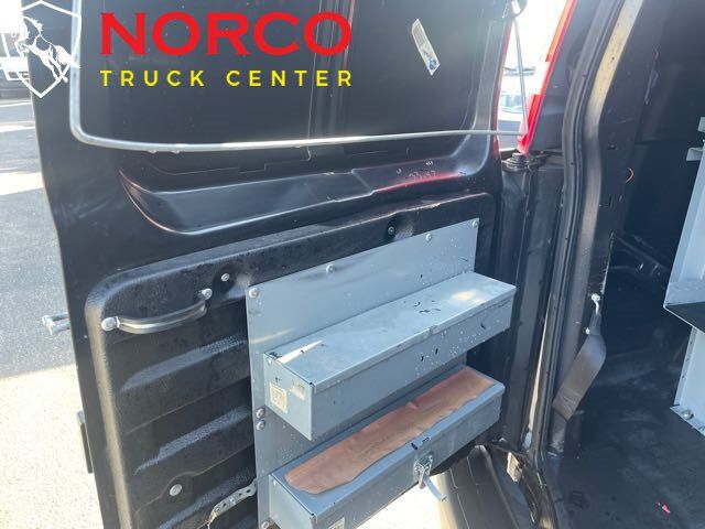 Used 2015 Chevrolet Express 2500 RWD image 7