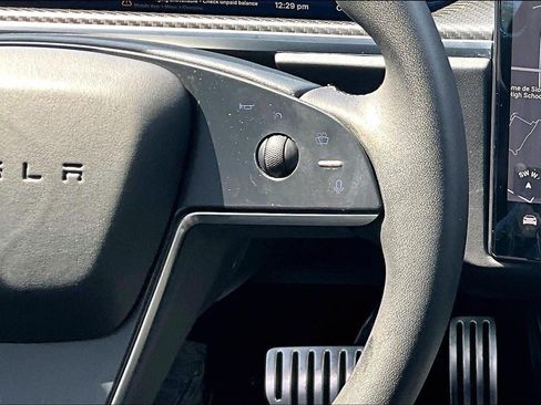 Used 2023 Tesla Model S Plaid image 17