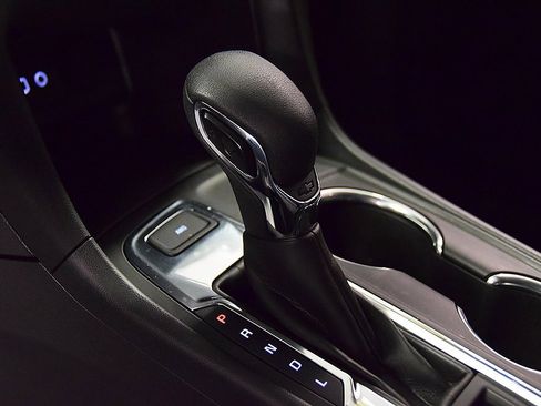 Used 2024 Chevrolet Equinox LT w/ LPO, Floor Liner Package image 25