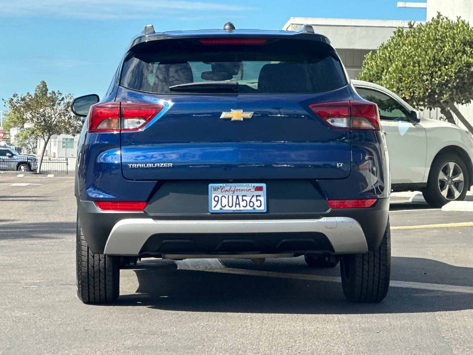 Used 2023 Chevrolet TrailBlazer LT FWD image 4