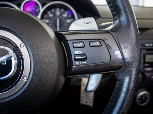 Used 2014 MAZDA MX-5 Miata Sport image 28