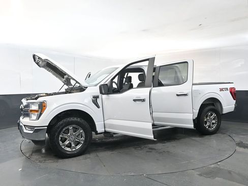 Used 2021 Ford F150 XLT w/ XTR Package image 28