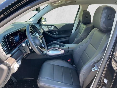 Certified 2026 Mercedes-Benz GLS 450 4MATIC image 11