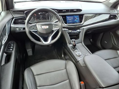 Used 2024 Cadillac XT6 Premium Luxury w/ LPO, Floor Liner Package FWD image 23