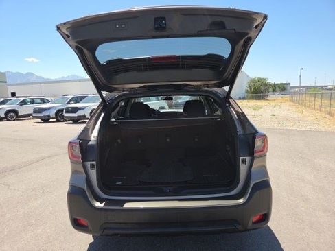 Used 2024 Subaru Outback Premium AWD/4WD image 16
