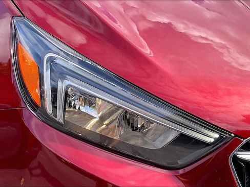 Certified 2022 Buick Encore Preferred w/ Safety Package image 26