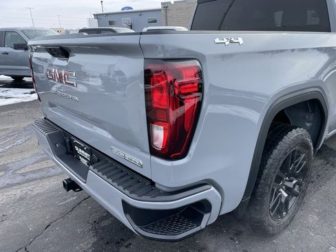 Used 2024 GMC Sierra 1500 Elevation image 31
