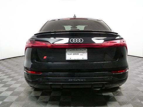 Used 2024 Audi SQ8 e-tron Premium Plus w/ Black Optic Package AWD/4WD image 28