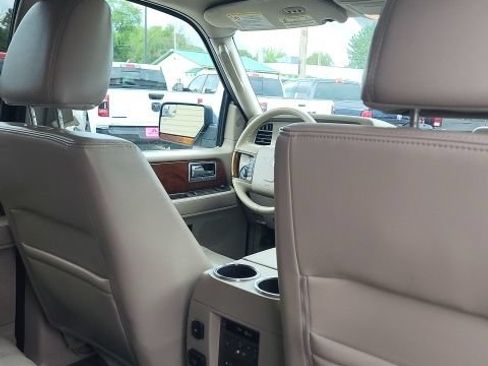 Used 2013 Lincoln Navigator 4WD w/ HD Trailer Tow Pkg image 2