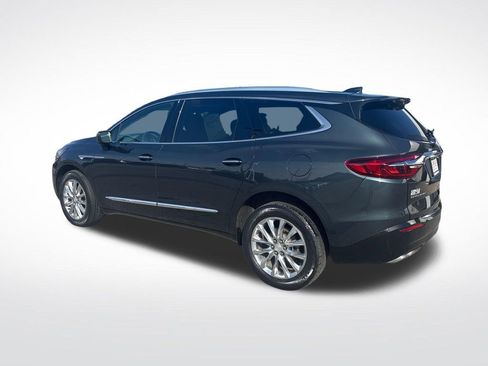 Used 2020 Buick Enclave Essence w/ Sound and Sites Package image 4