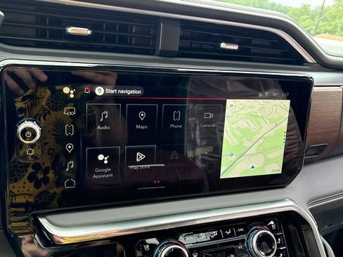 New 2026 GMC Sierra 2500 Denali Ultimate AWD/4WD image 9