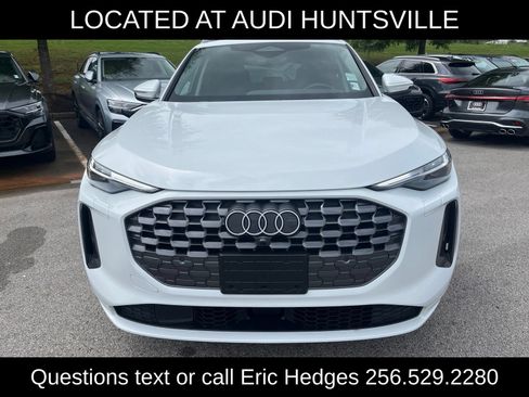 Used 2025 Audi Q5 Premium Plus w/ Premium Plus AWD/4WD image 2
